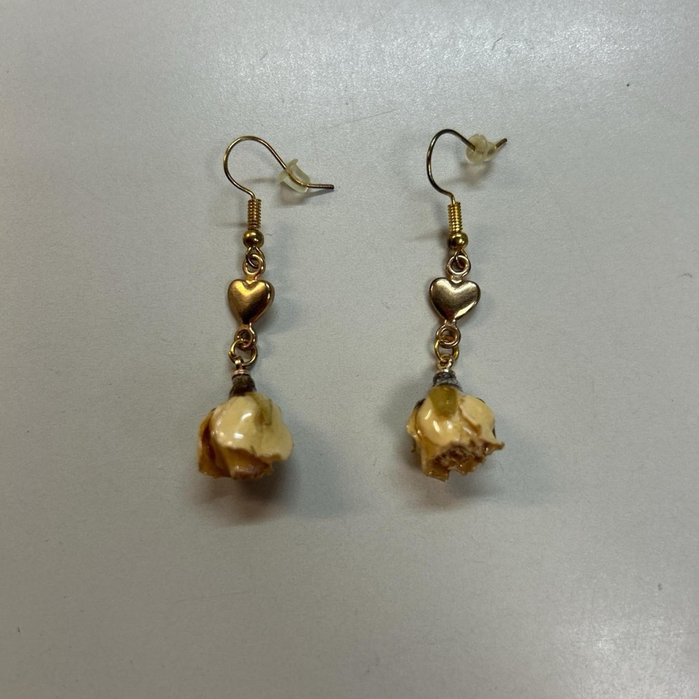 Flower earrings 💐 - Picture 5 of 5